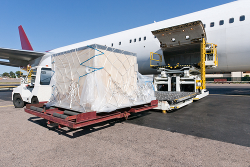 Freight forwarding - transport your goods internationally by air freight